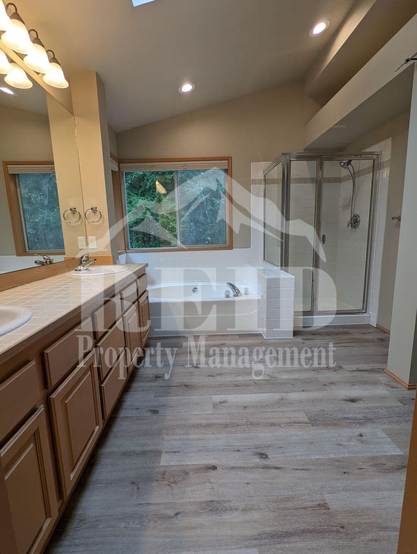 Port Orchard House: 7027 Killeen PL SW