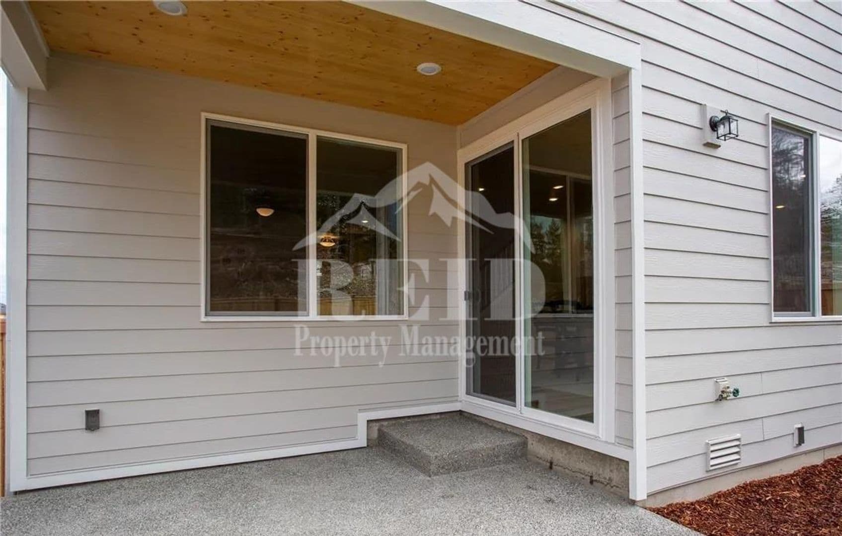 Bremerton House: 1416 Baker Heights Loop