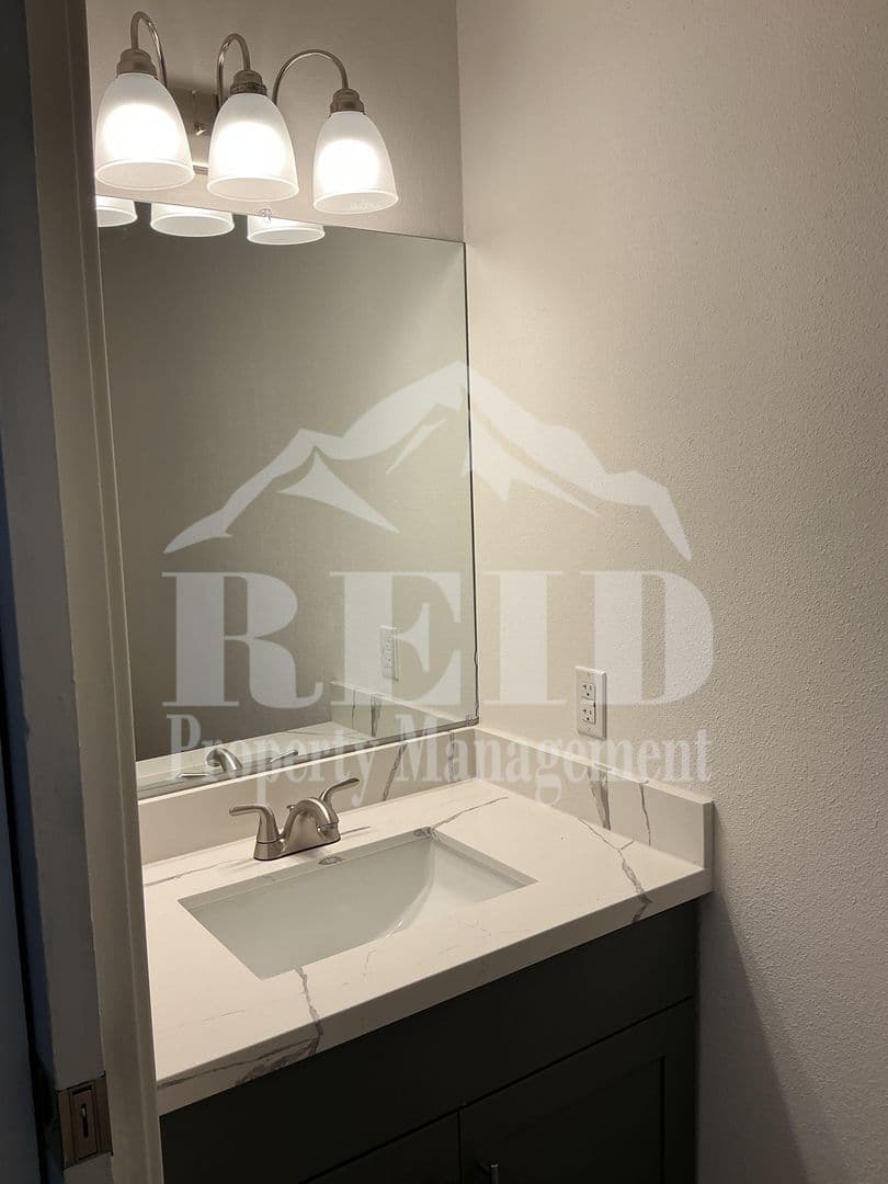 Port Orchard House: 3122 Rustlewood Lane SE