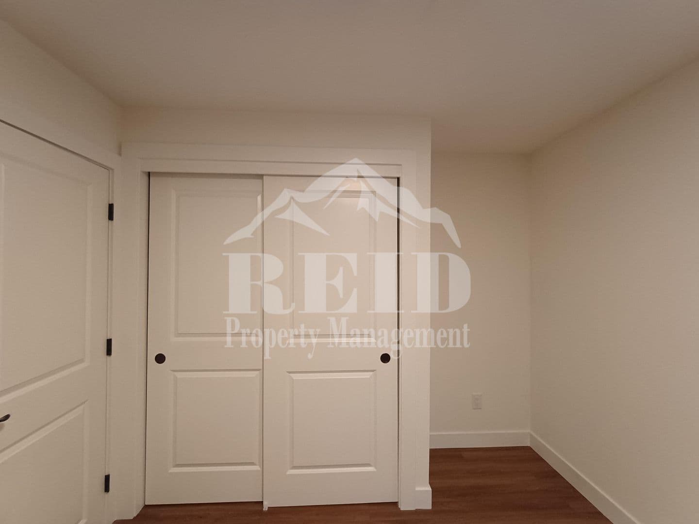 Bremerton Townhome: 130 Oak St