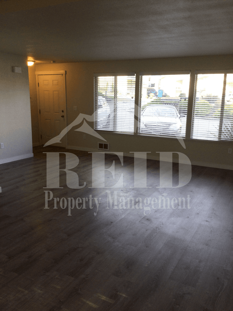 Bremerton Townhome: 2609 25th Street