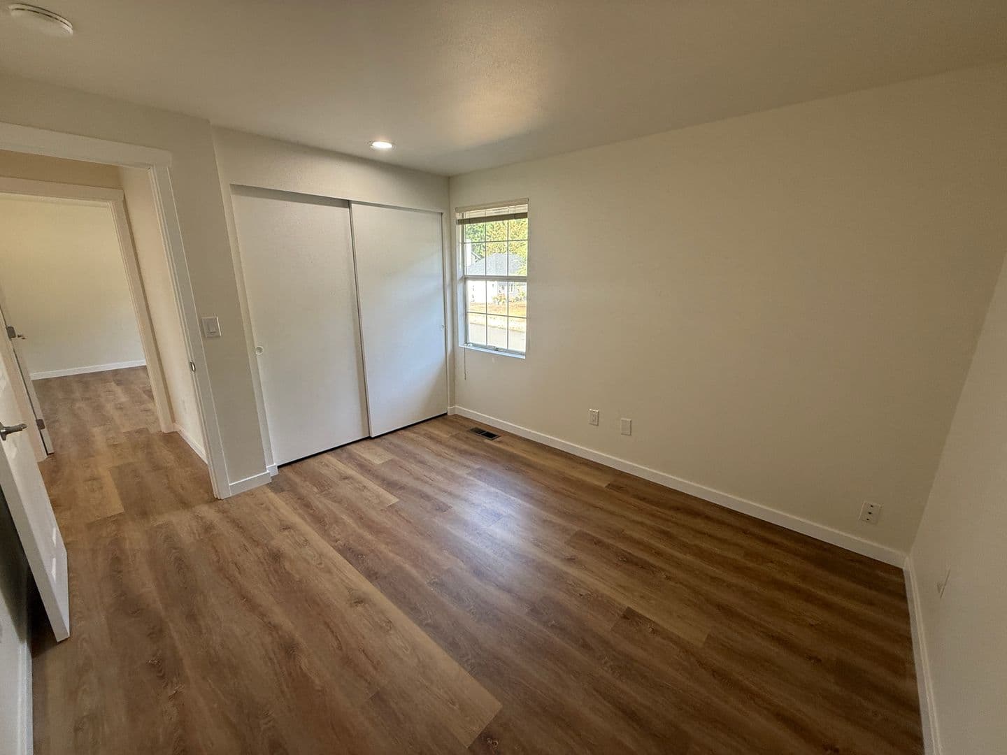 Silverdale House: 10242 Ashley Circle NW
