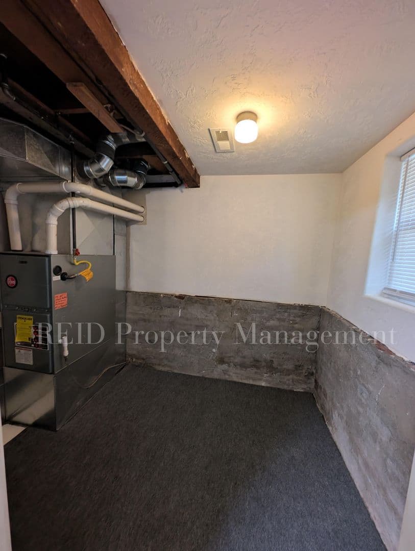 Bremerton House: 657 Pleasant Ave