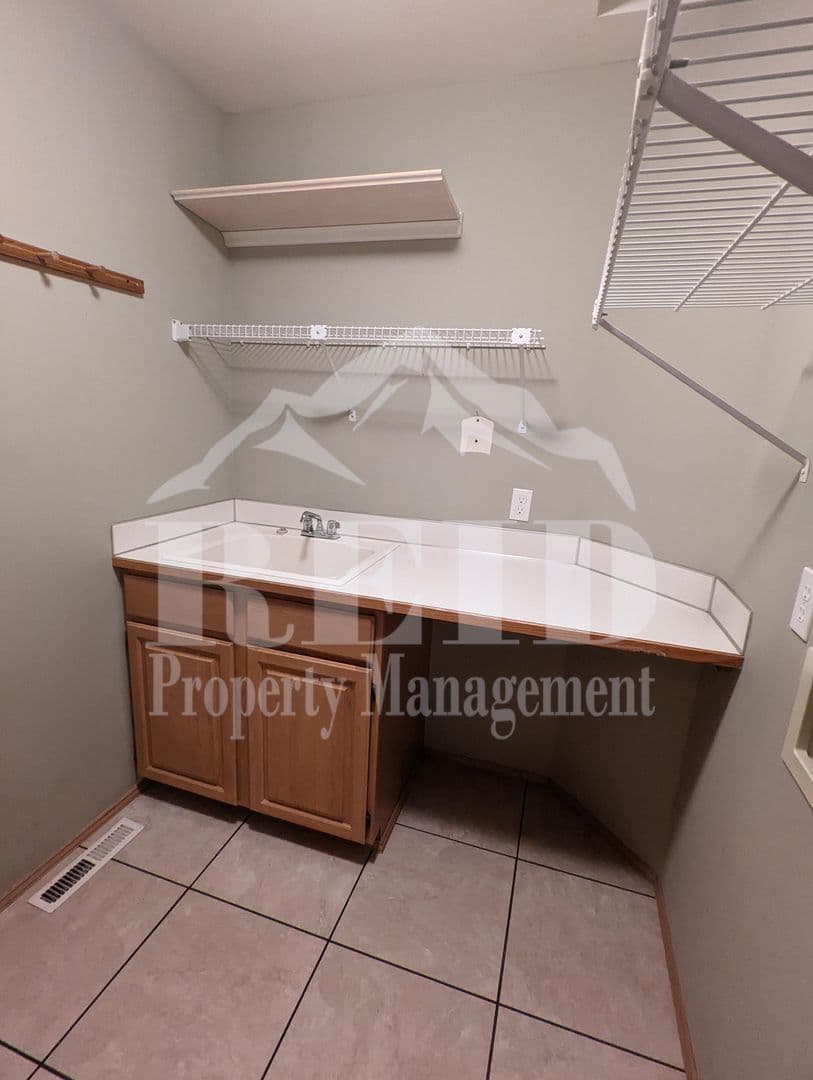 Port Orchard House: 7027 Killeen PL SW