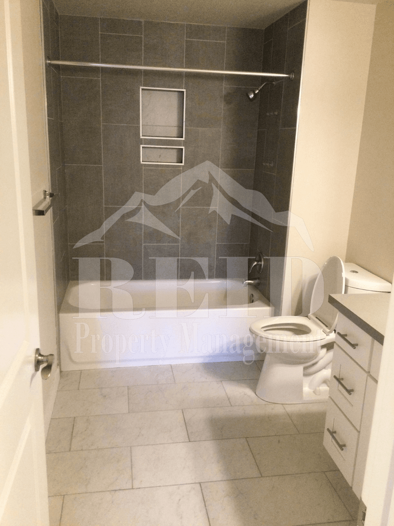 Bremerton Townhome: 2609 25th Street