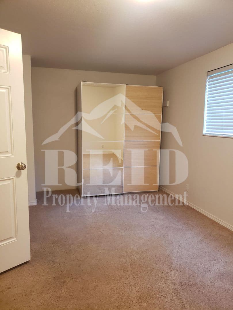 Bremerton Condo: 3206 Pine Road