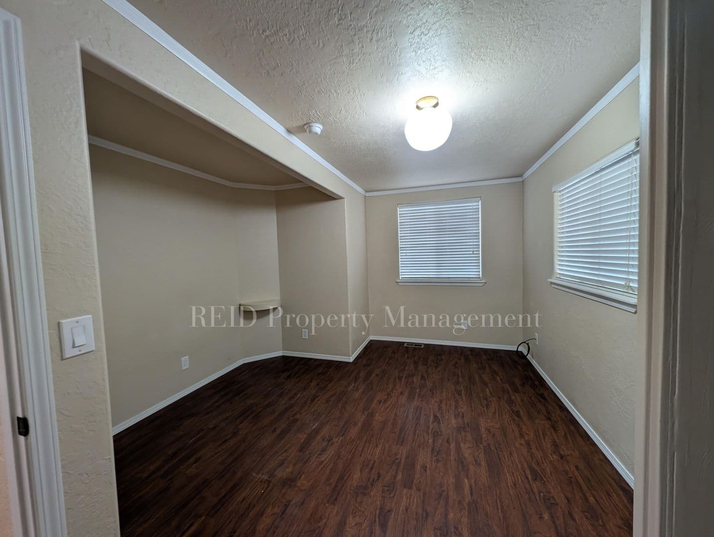 Bremerton House: 657 Pleasant Ave