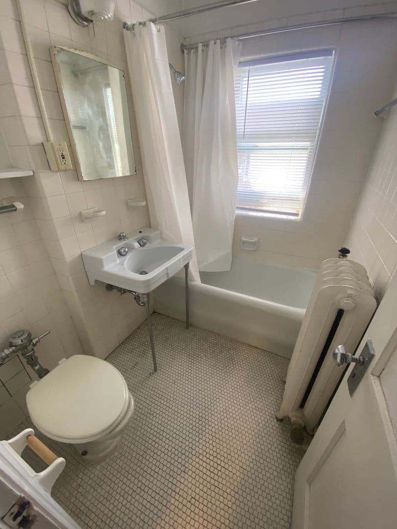 Minneapolis Apartment: 230 Oak Grove Street