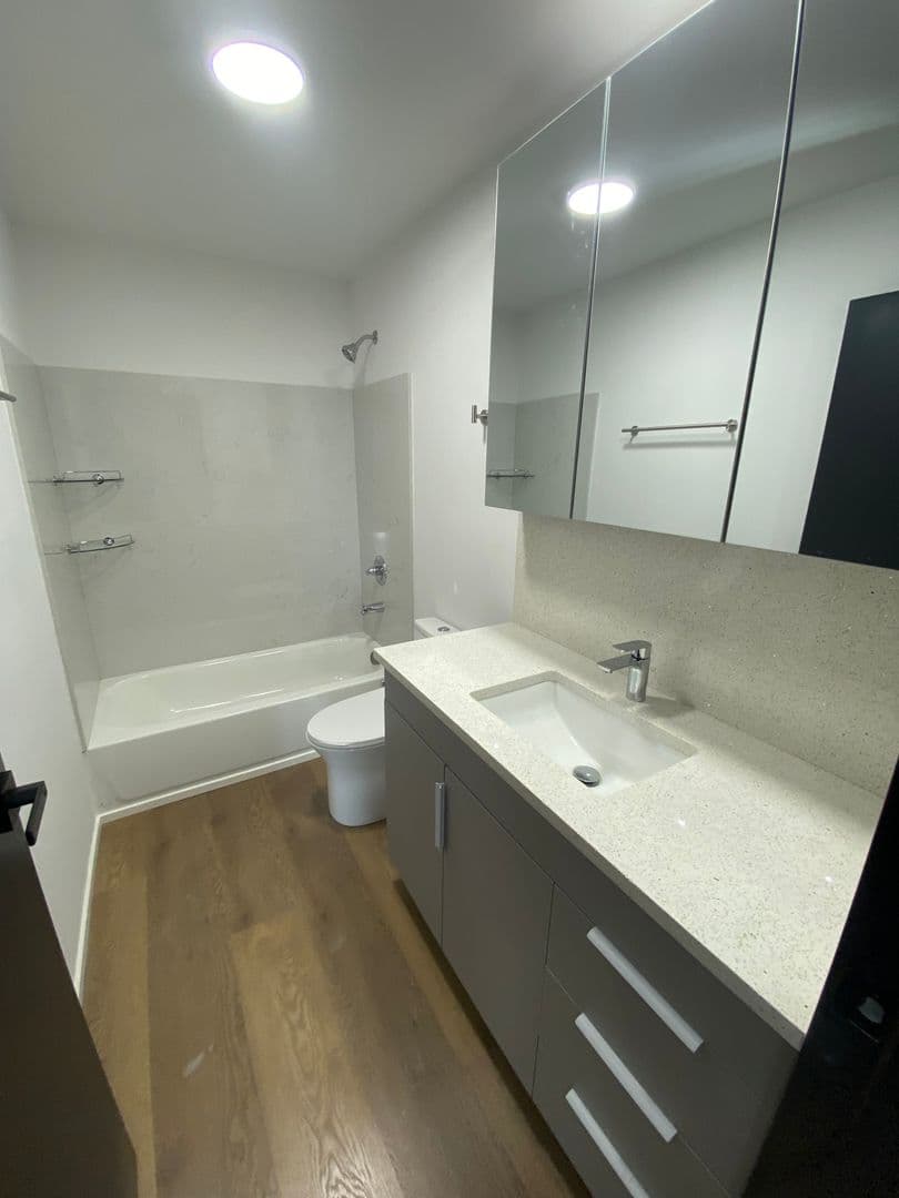 Minneapolis Apartment: 2944 17th Ave South