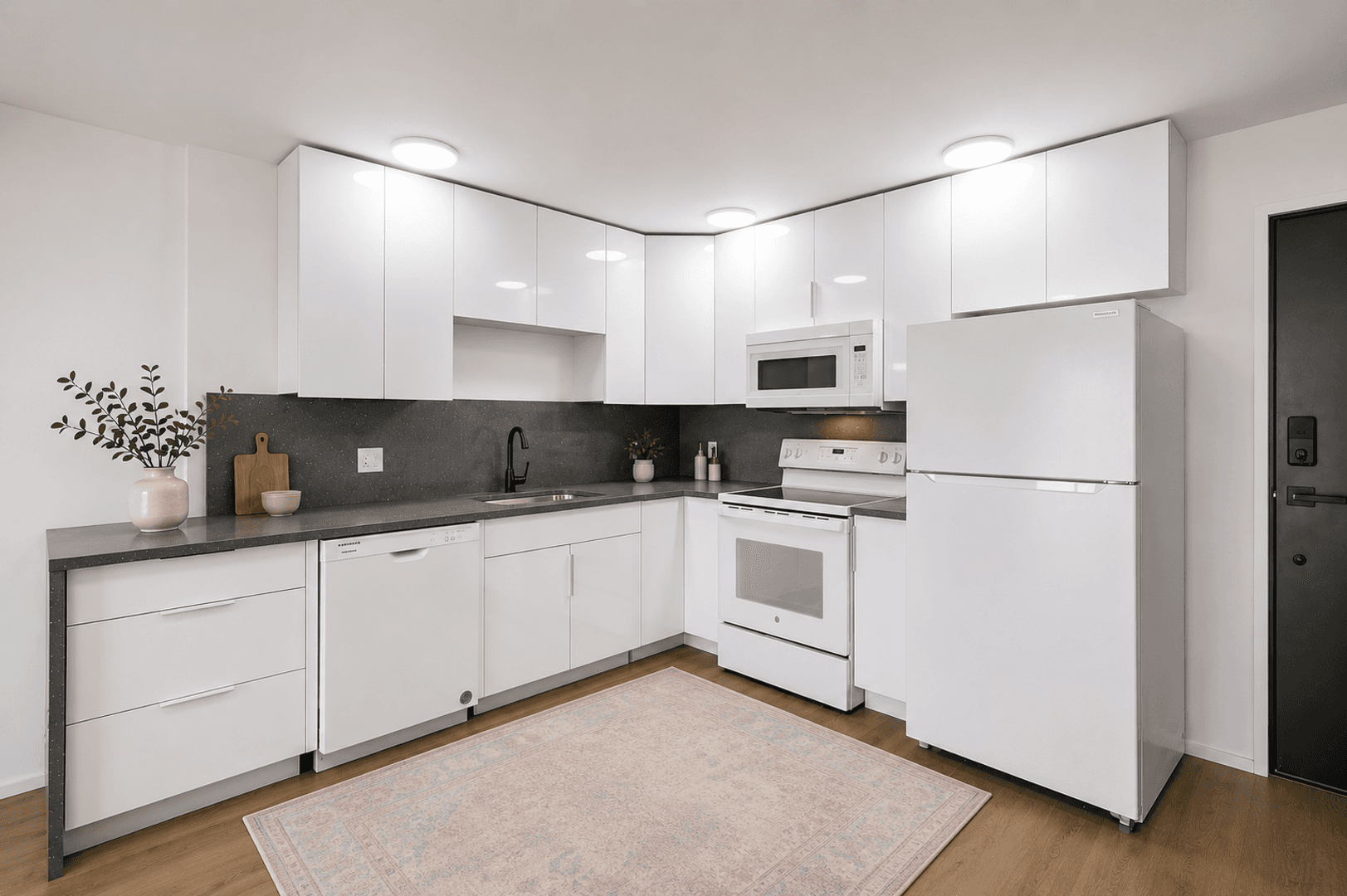 Minneapolis Apartment: 2944 17th Ave South