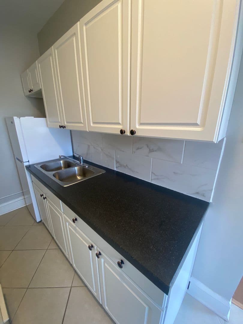 Minneapolis Apartment: 230 Oak Grove Street