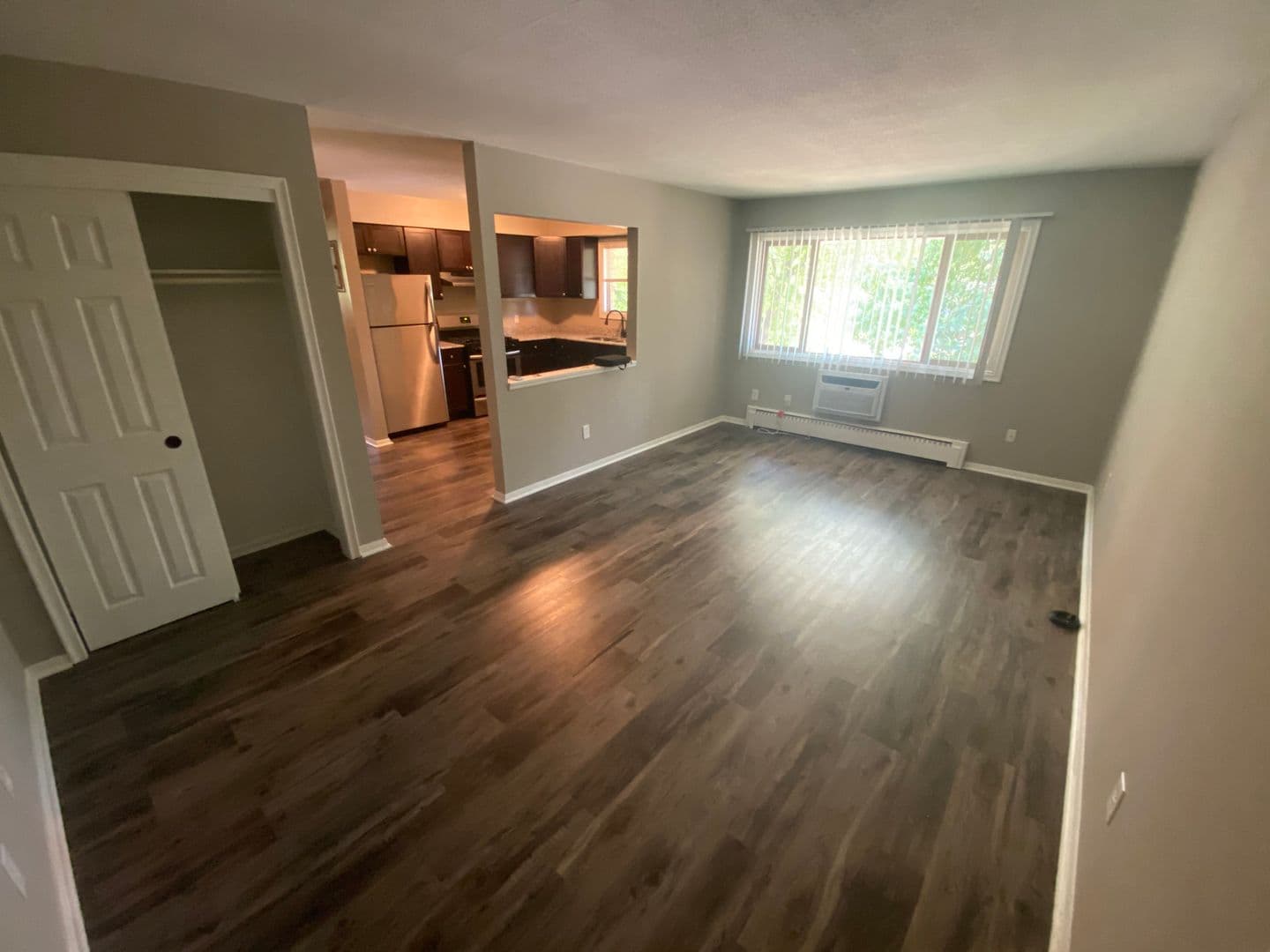 New Hope Apartment: 7104 36th Ave N