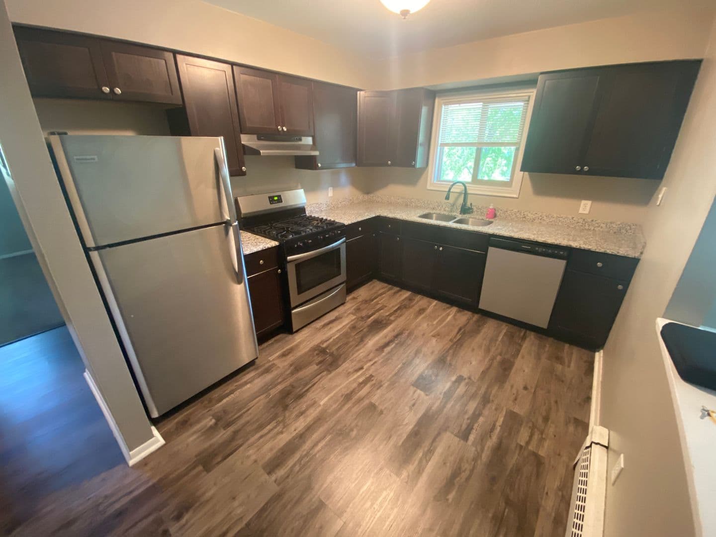 New Hope Apartment: 7104 36th Ave N
