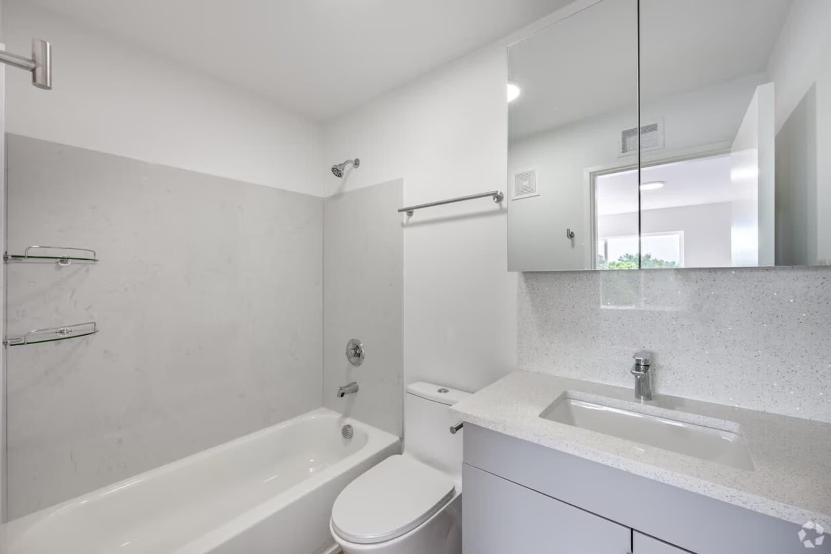 Minneapolis Apartment: 2944 17th Ave South