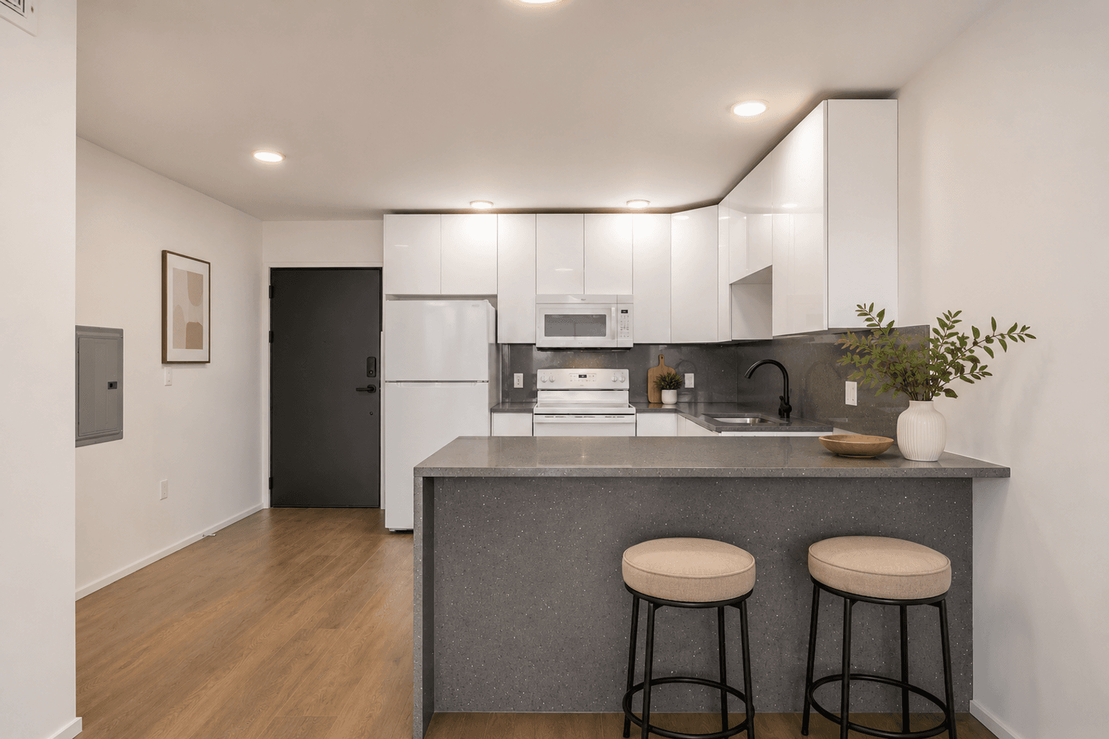 Minneapolis Apartment: 2944 17th Ave South