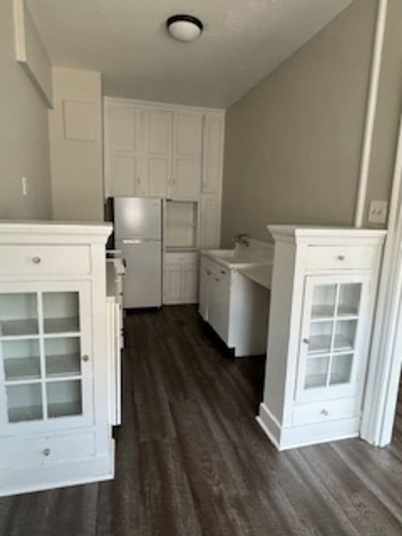 Minneapolis Apartment: 230 Oak Grove Street