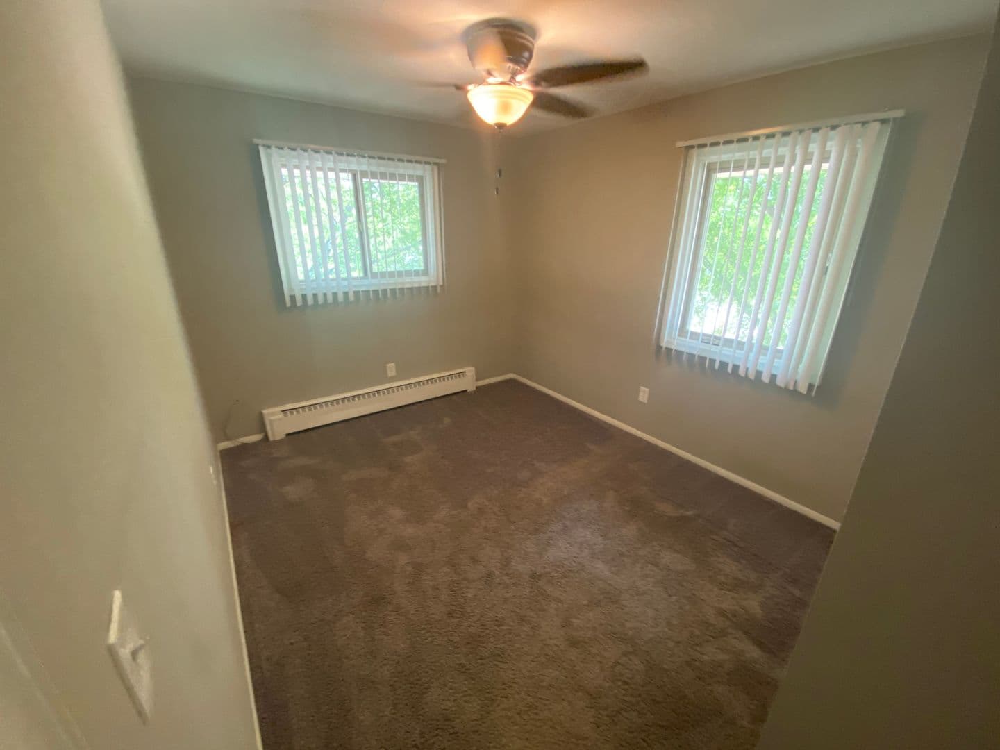 New Hope Apartment: 7104 36th Ave N