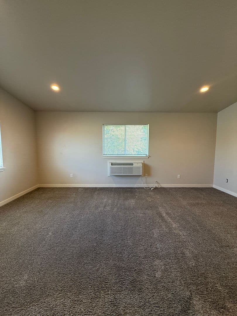 Yakima Townhome: 47 Samantha Court