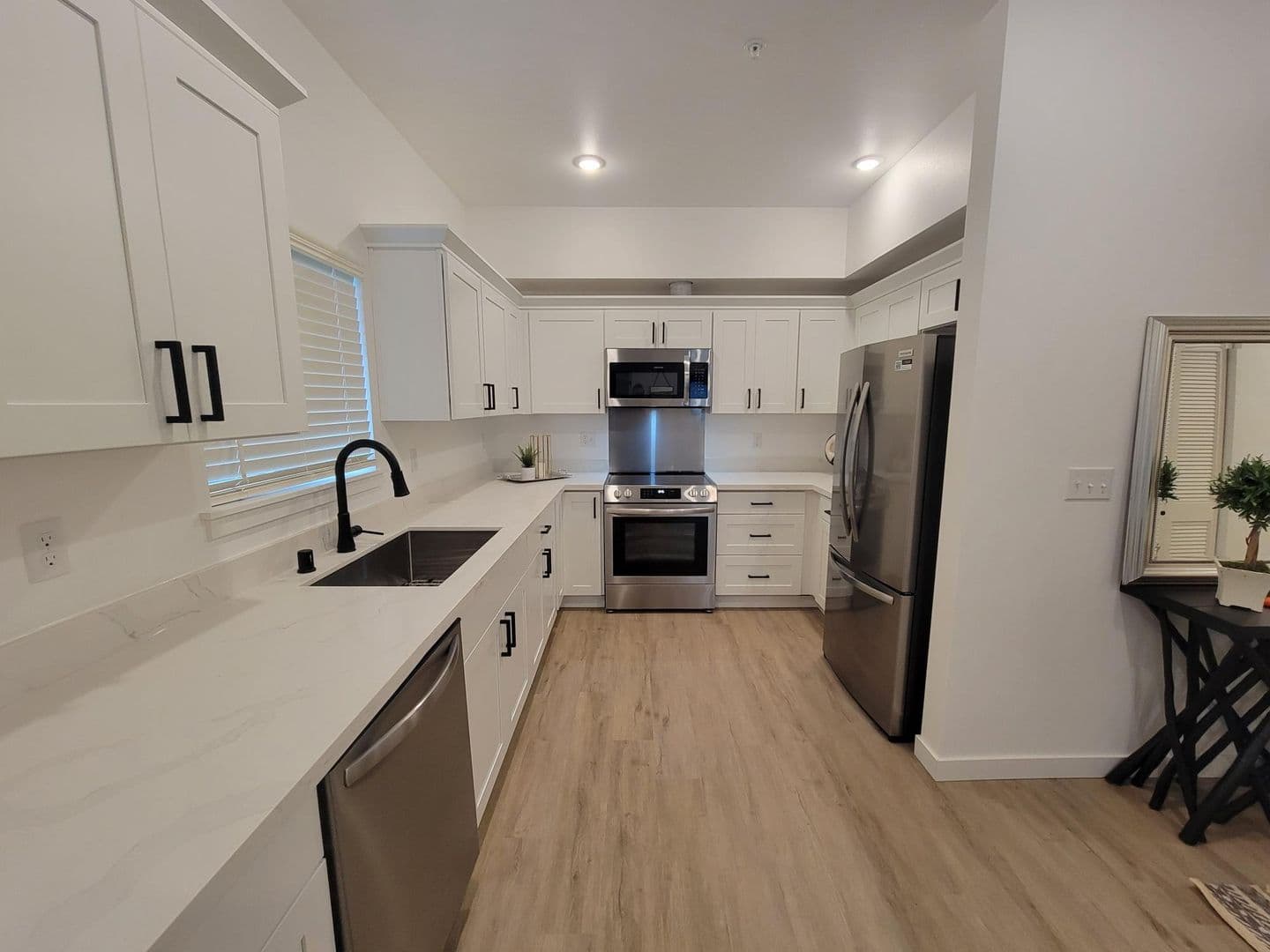 Lakewood Apartment: 8801-8841 Copperstone Ave SW