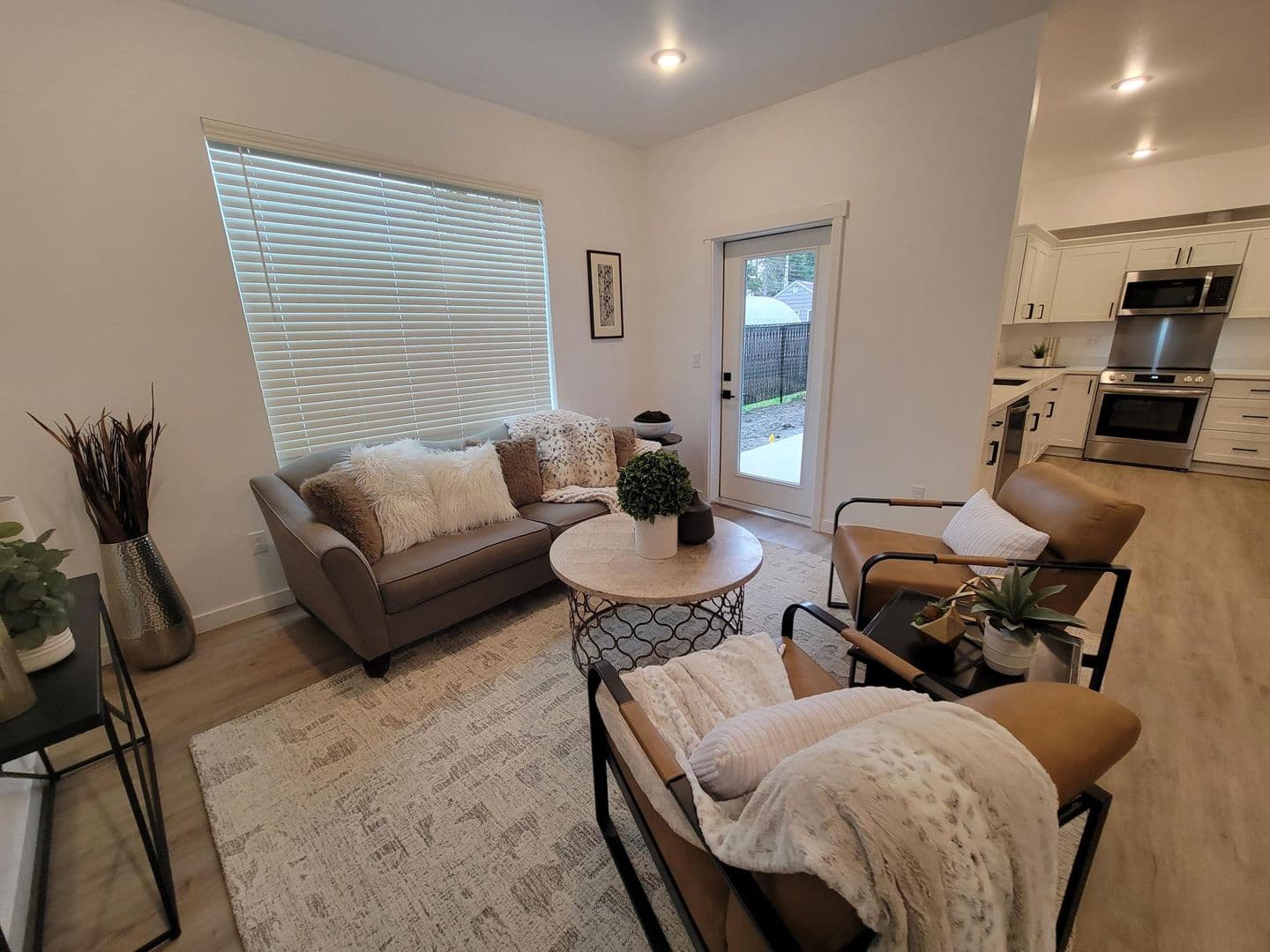 Lakewood Apartment: 8801-8841 Copperstone Ave SW