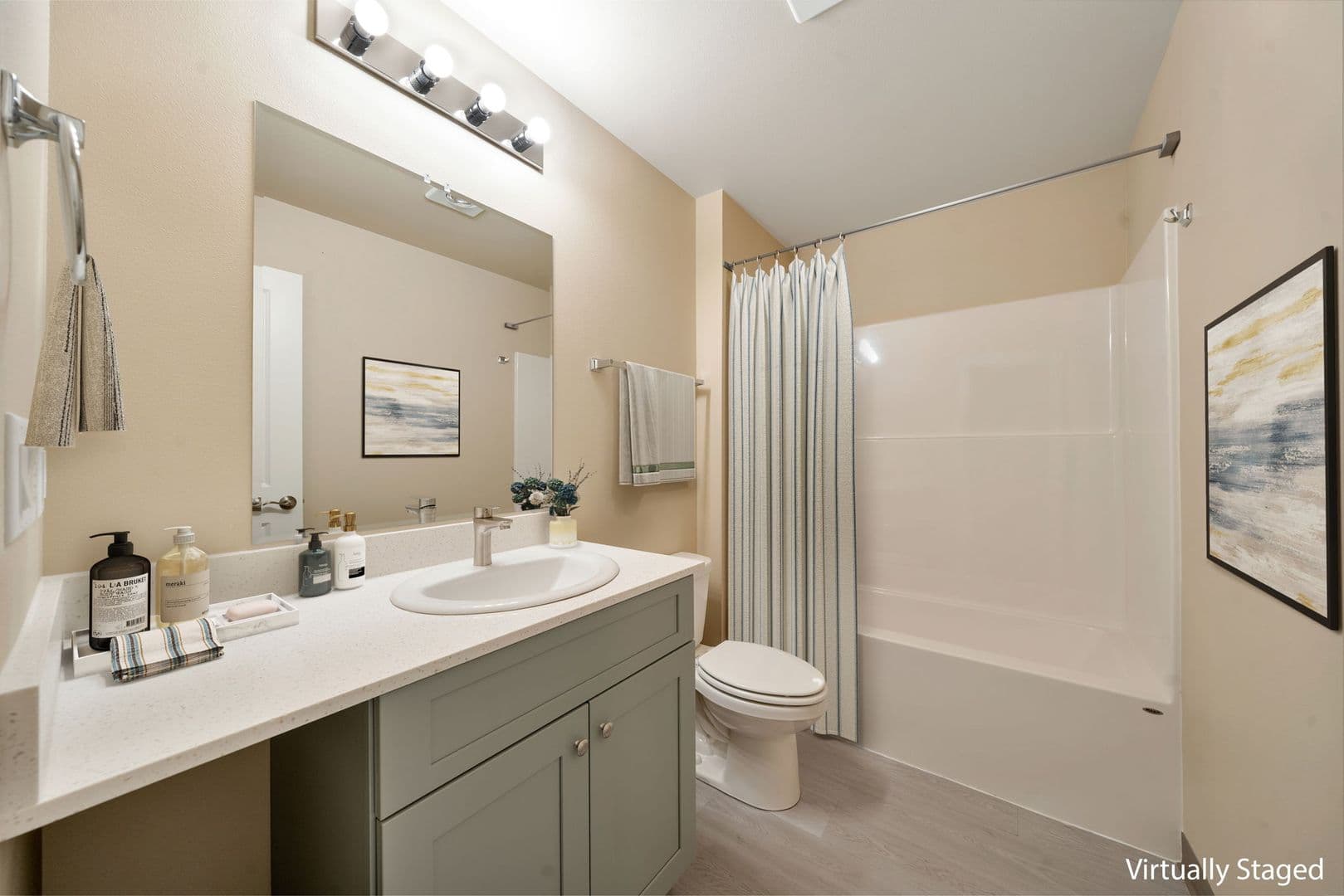 Lakewood Apartment: 8702 Bridgeport Way
