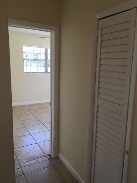Miami Apartment: 8100 NW 1st Place