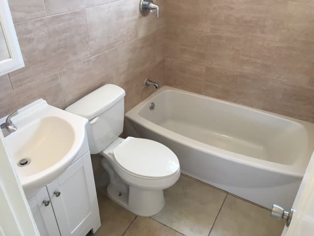 Miami Apartment: 8100 NW 1st Place