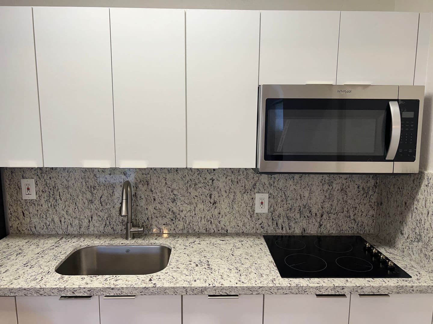 Opa Locka Apartment: 341 Sharar ave