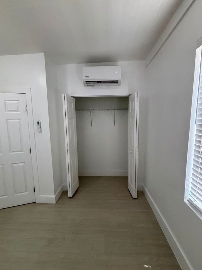 MIAMI Apartment: 1051 NW 2nd St.