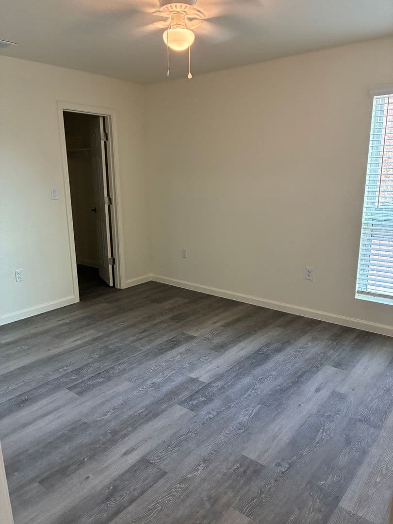 Midland Apartment: 1212 E. Wadley Ave