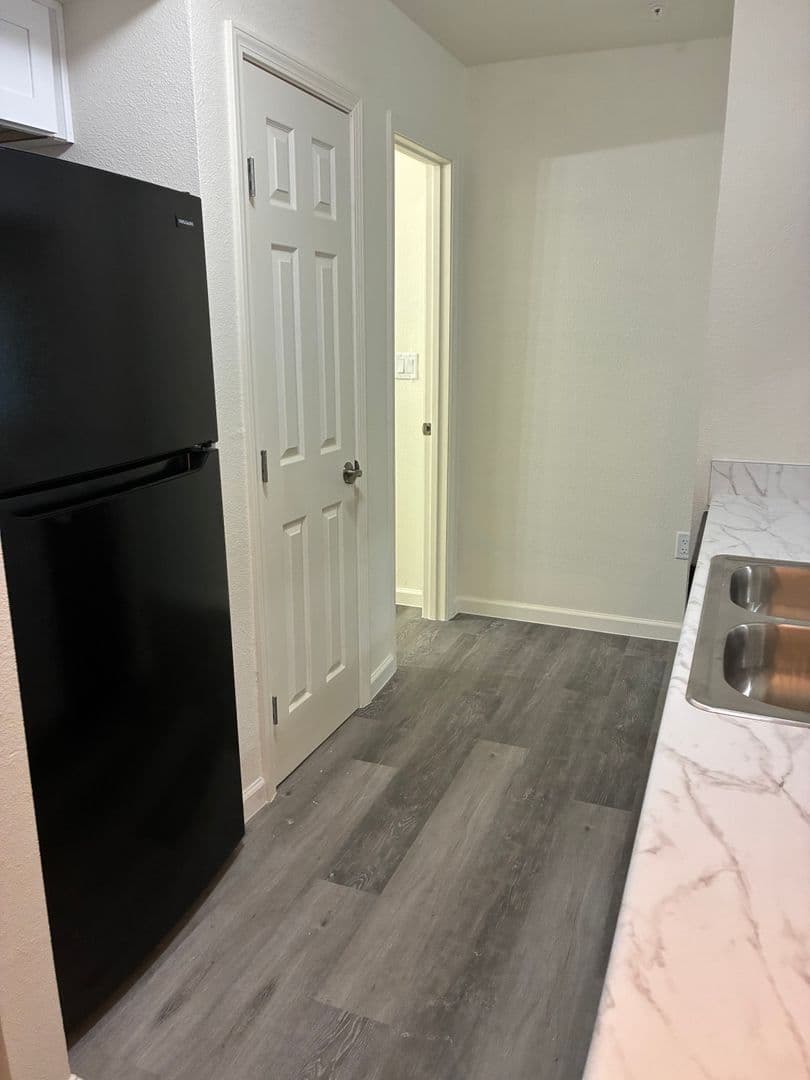 Midland Apartment: 1212 E. Wadley Ave