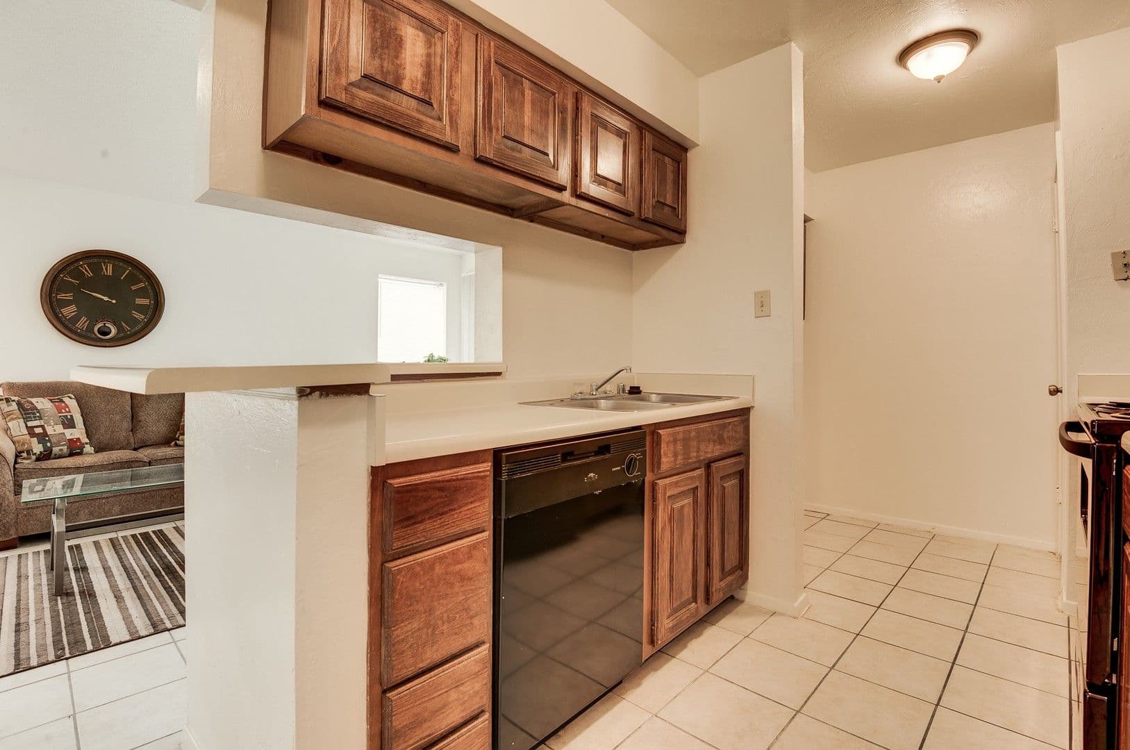 Midland Apartment: 1212 E. Wadley Ave