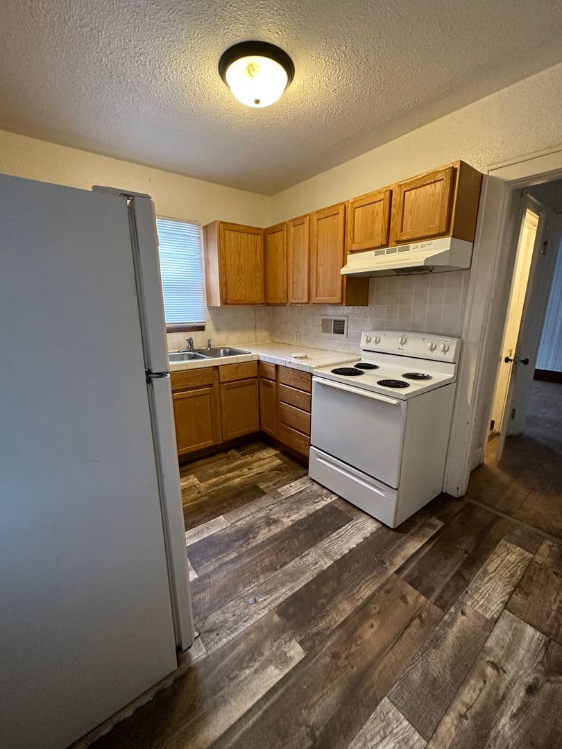 La Crosse House: 725 24th St N