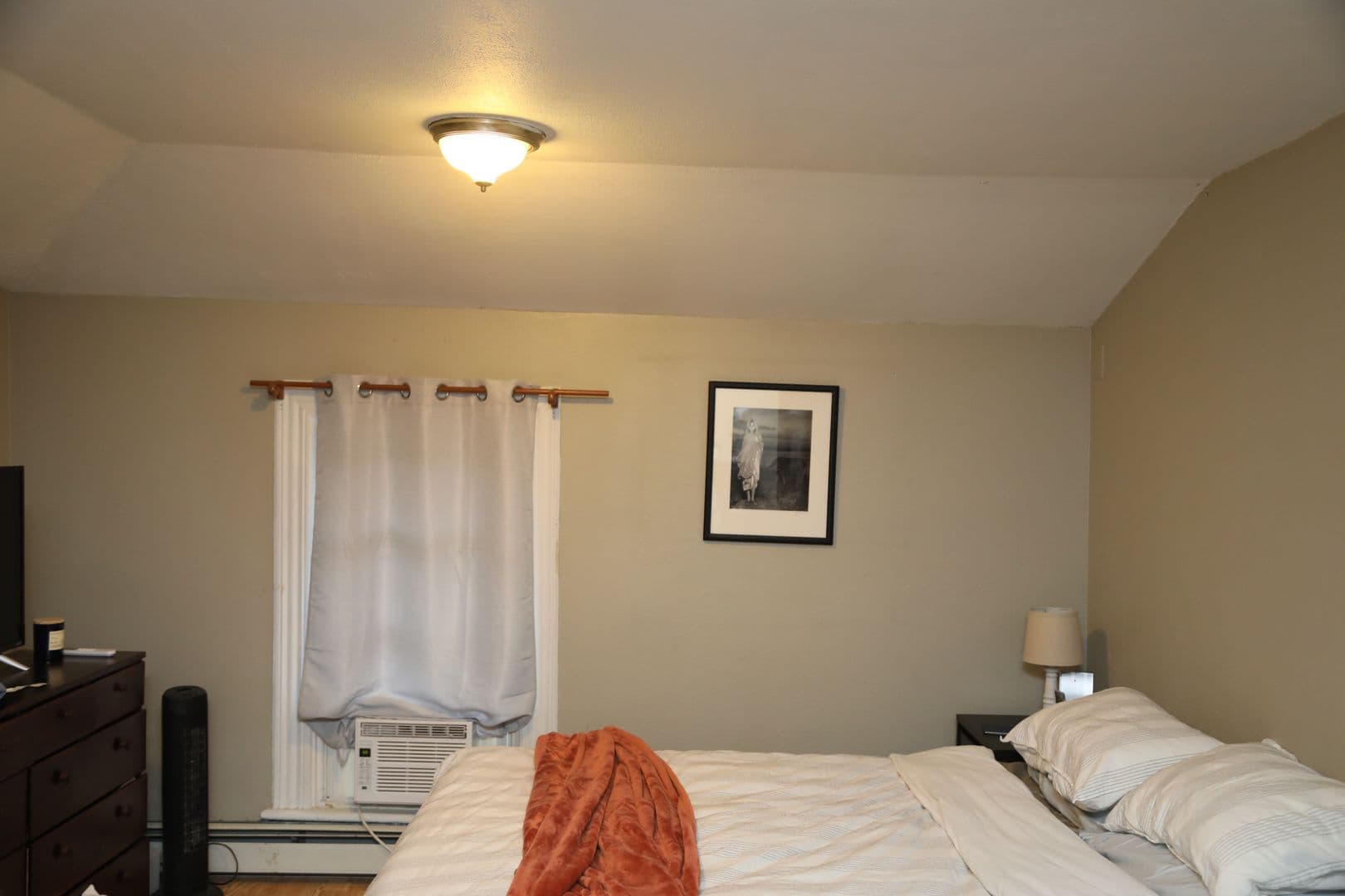 La Crosse Apartment: 411 West Ave S