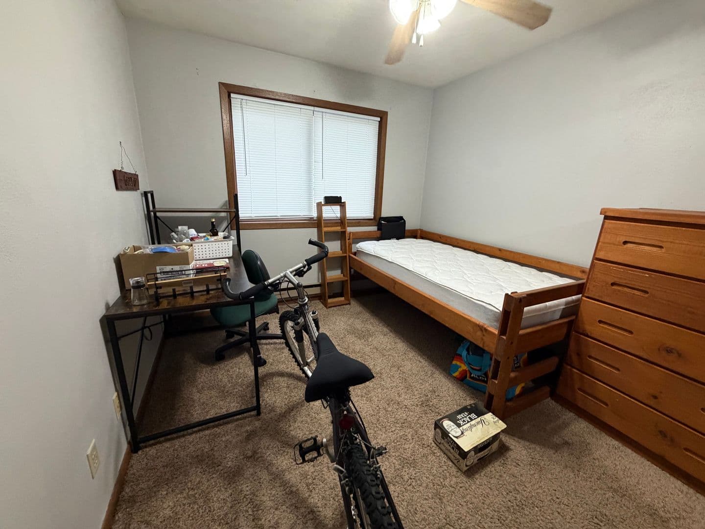 La Crosse Apartment: 410 10th St N - Apt 12