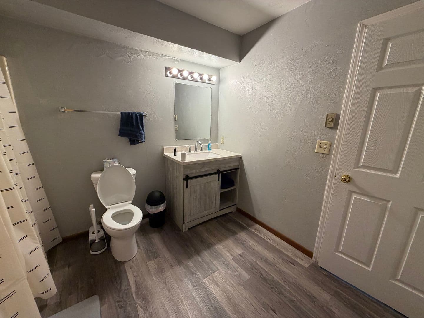 La Crosse Apartment: 410 10th St N - Apt 05