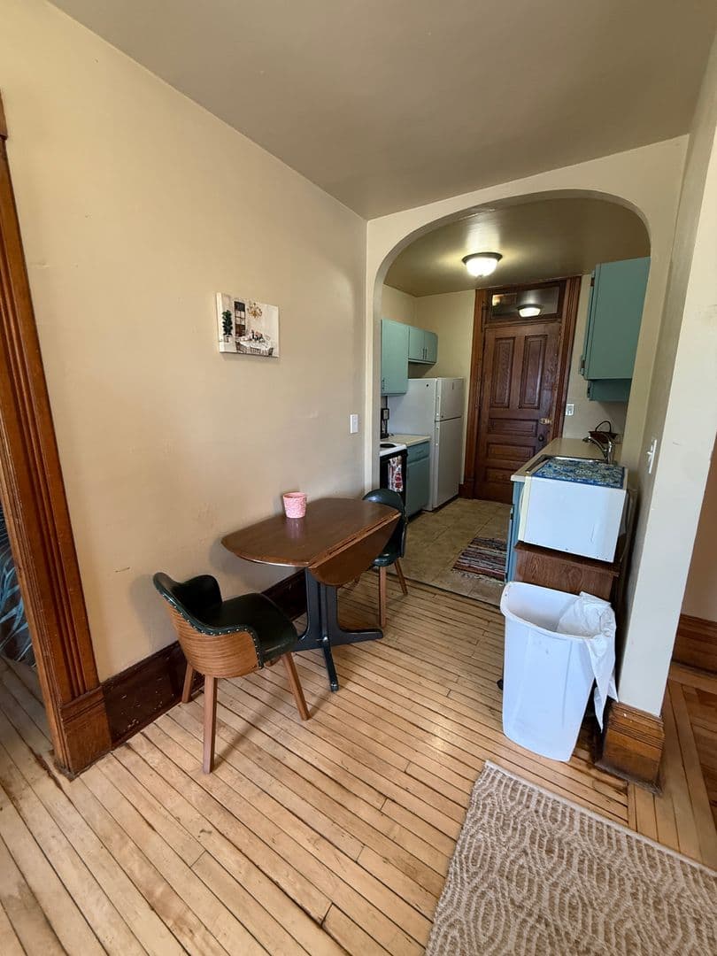 Tomah Apartment: 107 Monroe Ave - 4