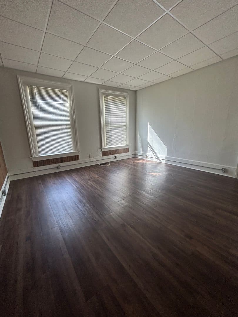 La Crosse Apartment: 137 9th St S