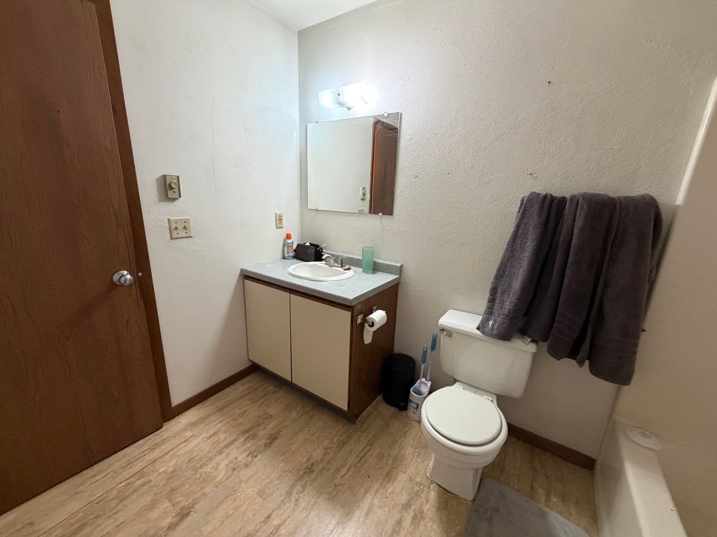 La Crosse Apartment: 410 10th St N - Apt 09