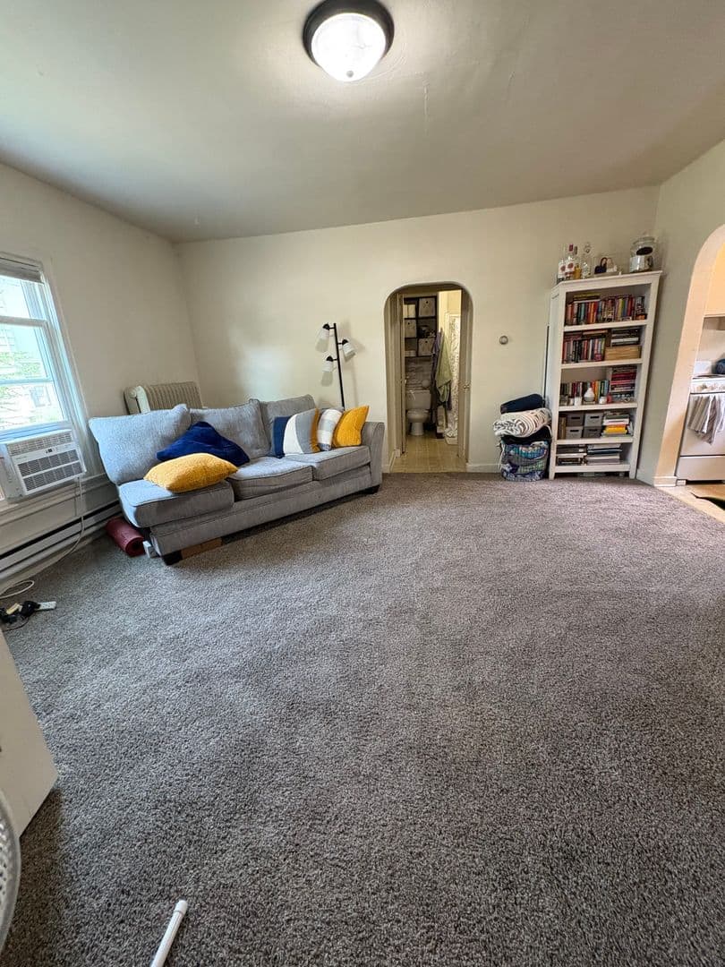 La Crosse Apartment: 1129 Main St
