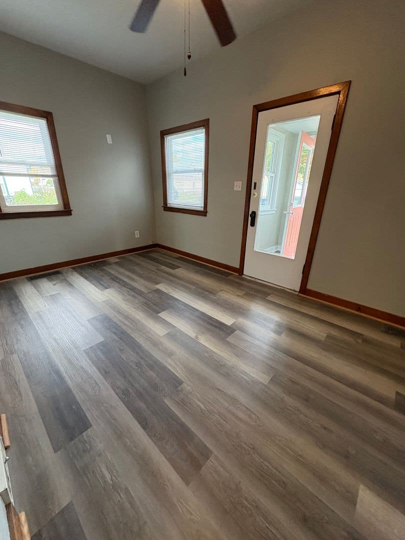 Tomah Apartment: 1115 Hollister Ave
