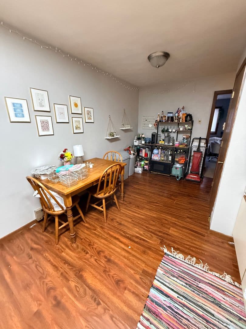 La Crosse Apartment: 410 10th St N - Apt 04