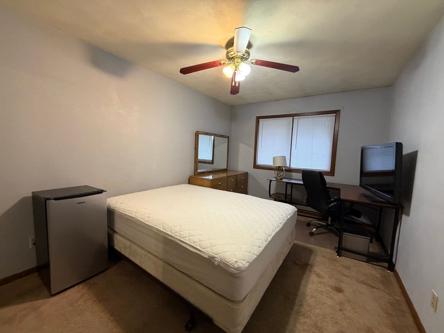 La Crosse Apartment: 410 10th St N - Apt 11