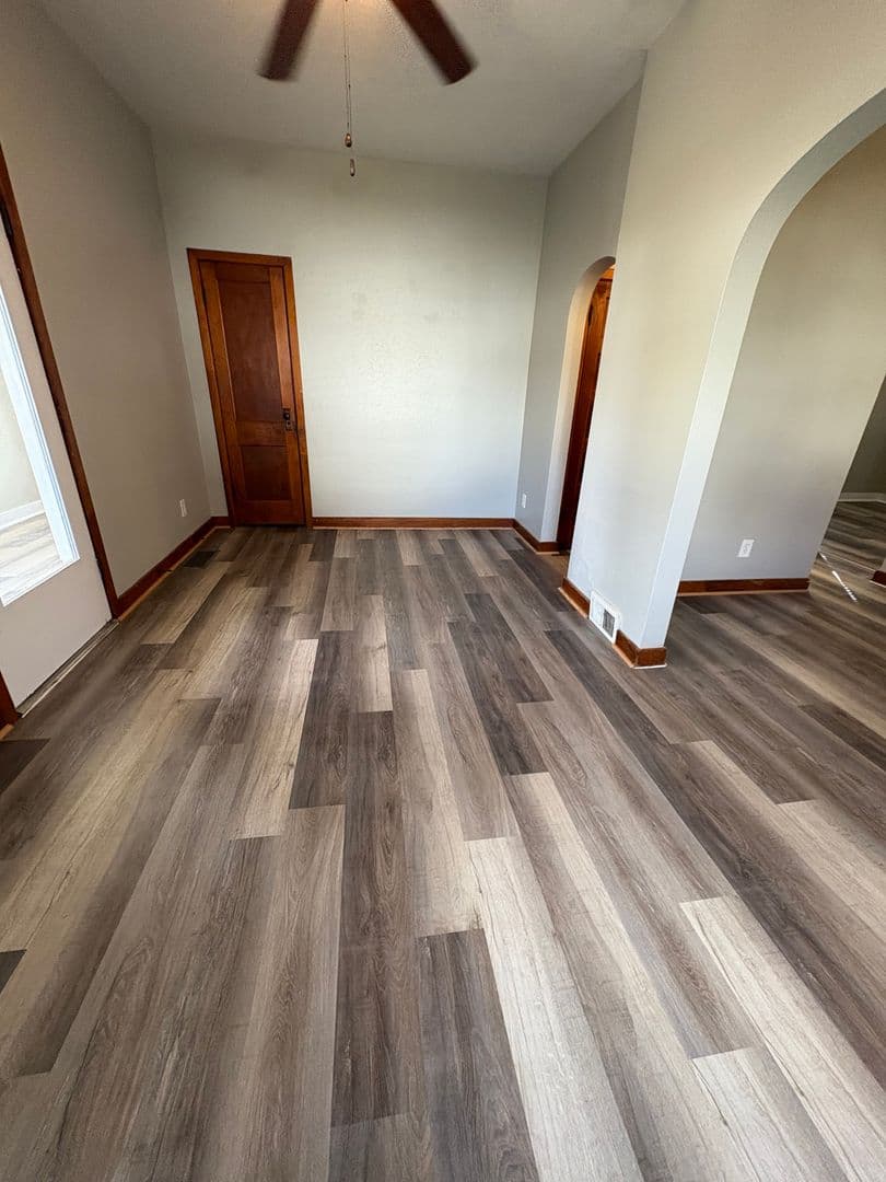 Tomah Apartment: 1115 Hollister Ave