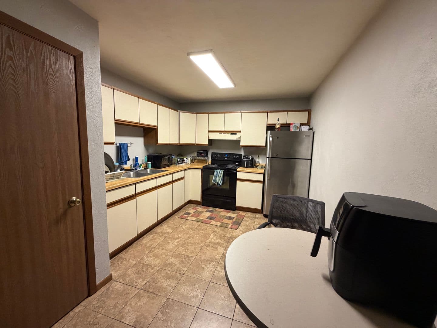 La Crosse Apartment: 410 10th St N - Apt 12