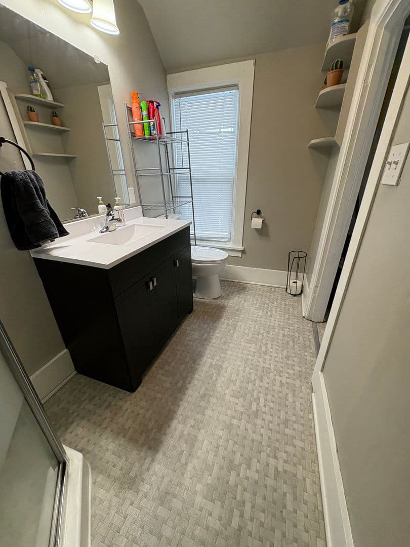 Tomah Apartment: 301 Kilbourn Ave