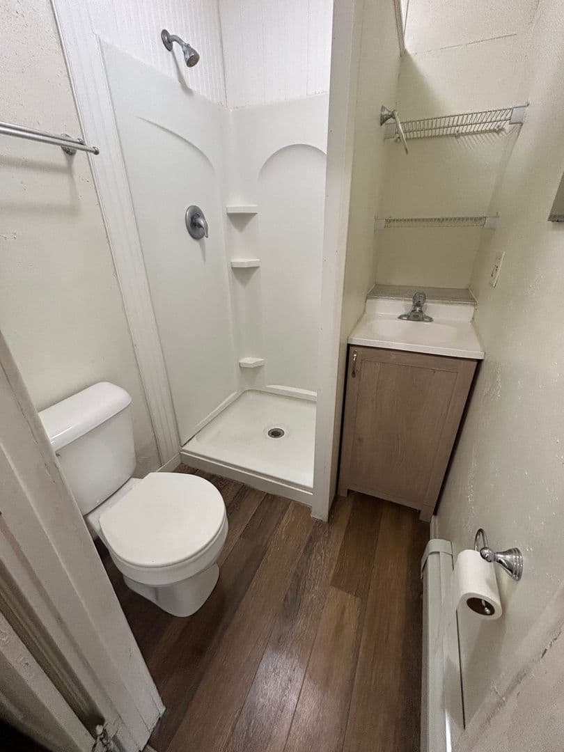 La Crosse Apartment: 405 10th St S