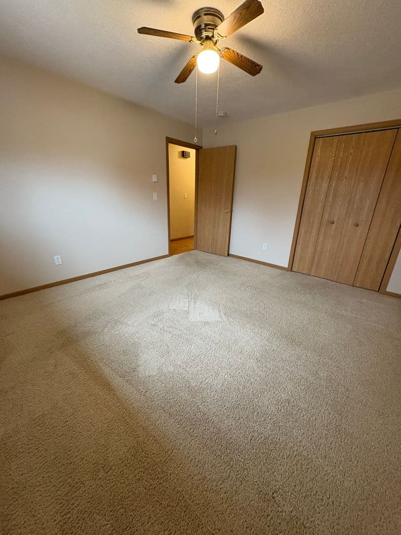 Holmen Apartment: 801 Evergreen Dr - Unit 2 - Upper