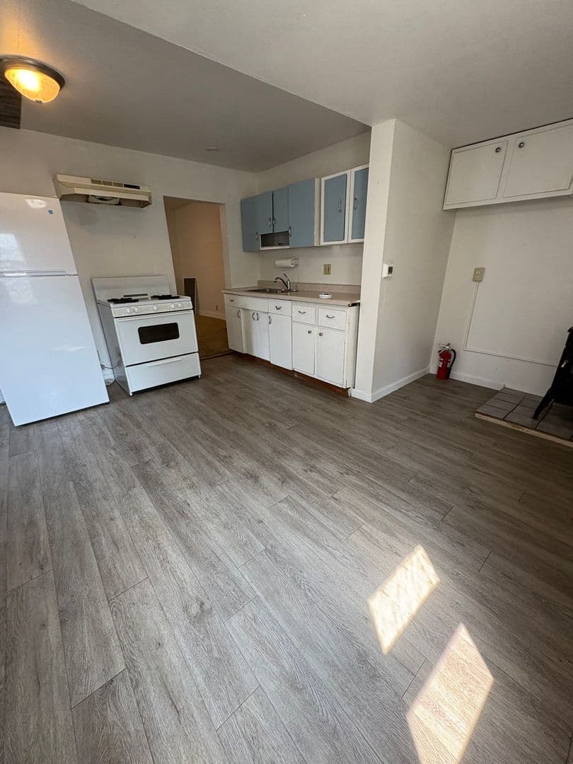 La Crosse Apartment: 608 9th St N