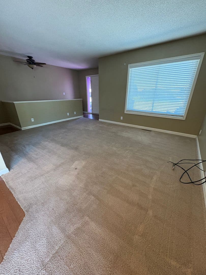 Tomah Apartment: 1156-1158 Grandview Ave
